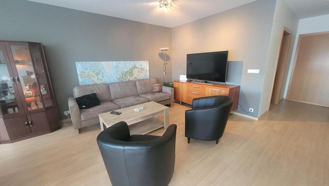 Bright Appartment 埃基斯蒂尔 外观 照片